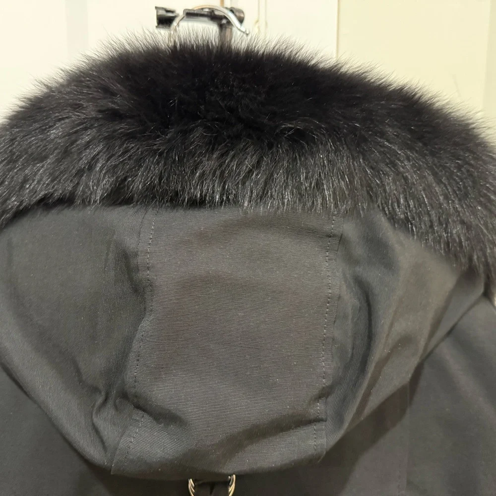 (MINT CONDITION) Moose Knuckles Original Stirling Parka with Fox Fur - Picture 5 of 9